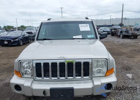 2008 Jeep Commander Sport z USA, uszkodzony, nr VIN 1J8HG48K48C132421